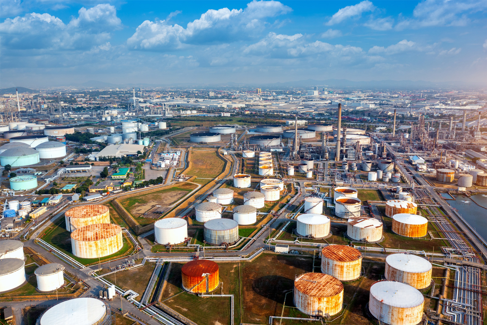 How Custom Software solution is Changing Houston Oil and Gas Industry
